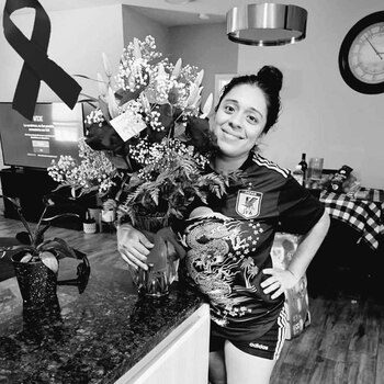 La mujer dejó a dos