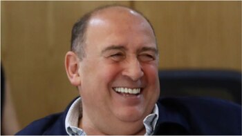 Rubén Moreira reaccionó a la