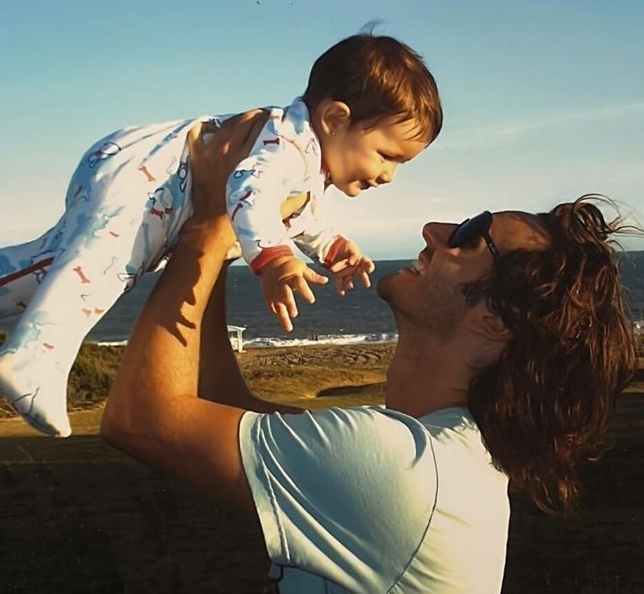 Benjamín Vicuña disfrutando a su hija Blanca
