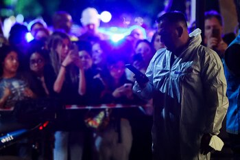 Fans se acercaron al hotel