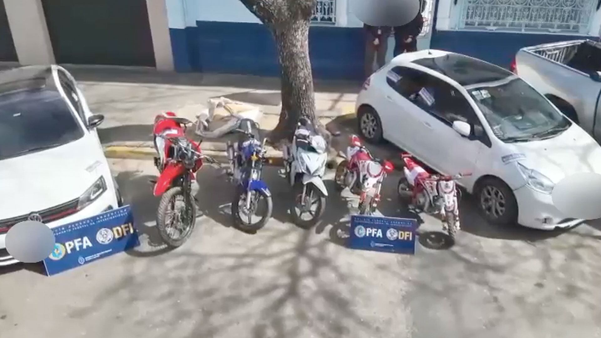 Varios de los vehículos secuestrados en los 15 allanamientos