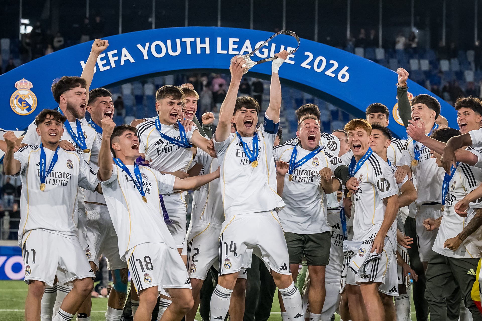 El conjunto juvenil del Real Madrid venció al Brujas y se consagró campeón por segunda vez en su historia (Photo by Fabrice COFFRINI / AFP)