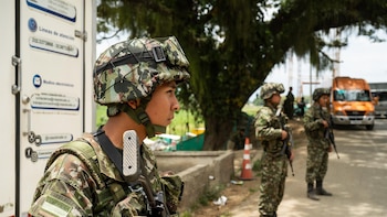 El Ejército colombiano lamenta un militar muerto y seis heridos en un ataque con drones en el Cauca (suroeste)