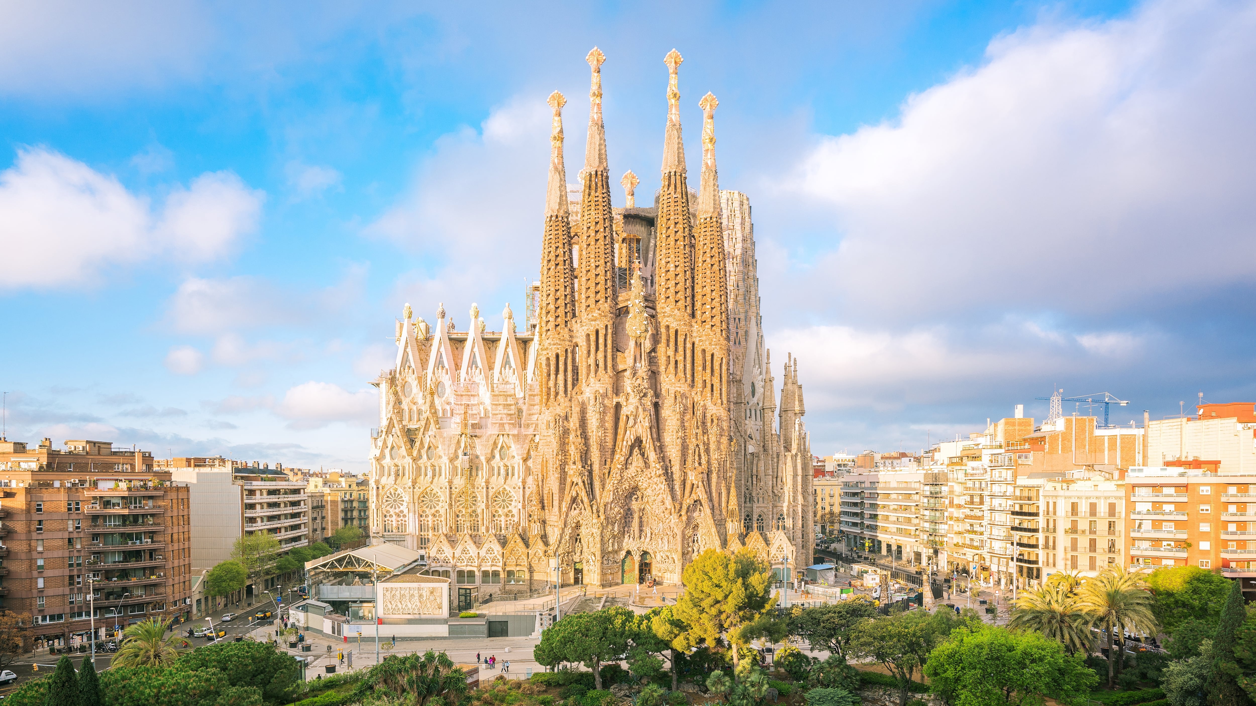 La Sagrada Familia, en Barcelona (Adobe Stock).