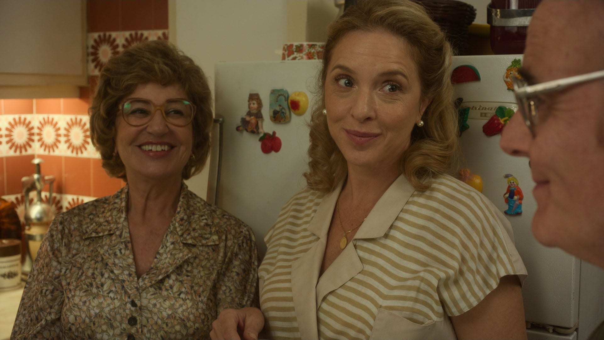 Luis Machín interpreta a Ricardo Barreda en la película Barreda, dirigida por Daniela Goggi, sobre el femicida que asesinó a su esposa, su suegra y sus dos hijas en La Plata. Aquí con Mercedes Morán (suegra) y Carla Peterson (esposa)