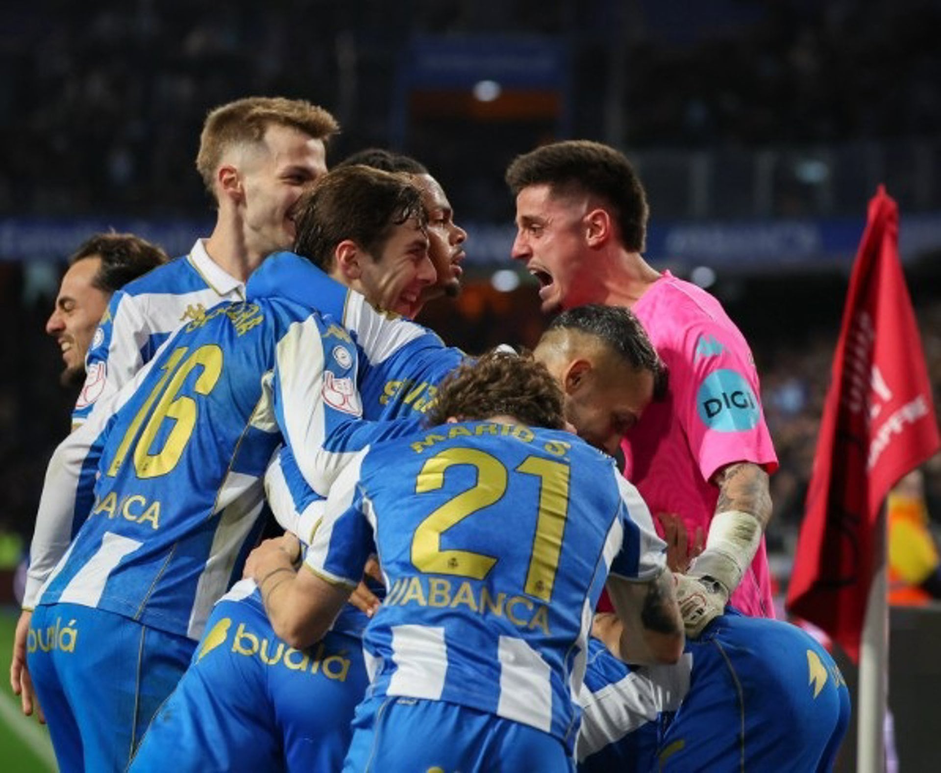 Deportivo de A Coruña y Racing de Santander se han gastado casi 50 millones en fichajes. (RC Deportivo/Europa Press)