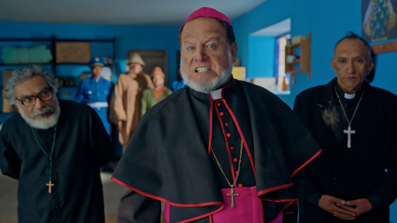 Pedro Olórtegui encabeza el elenco de 'Santidad' como el arzobispo Pedro Boluarte y Beto Benites interpreta al padre Fermín Pinares.