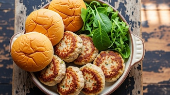 Hamburguesas de atún, papa y cebollita: bajas en grasa, fáciles y llenas de proteína