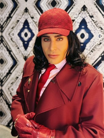 De origen cubano y nacionalizado