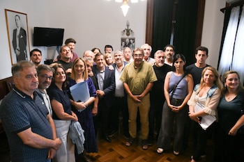 Los legisladores peronistas junto a