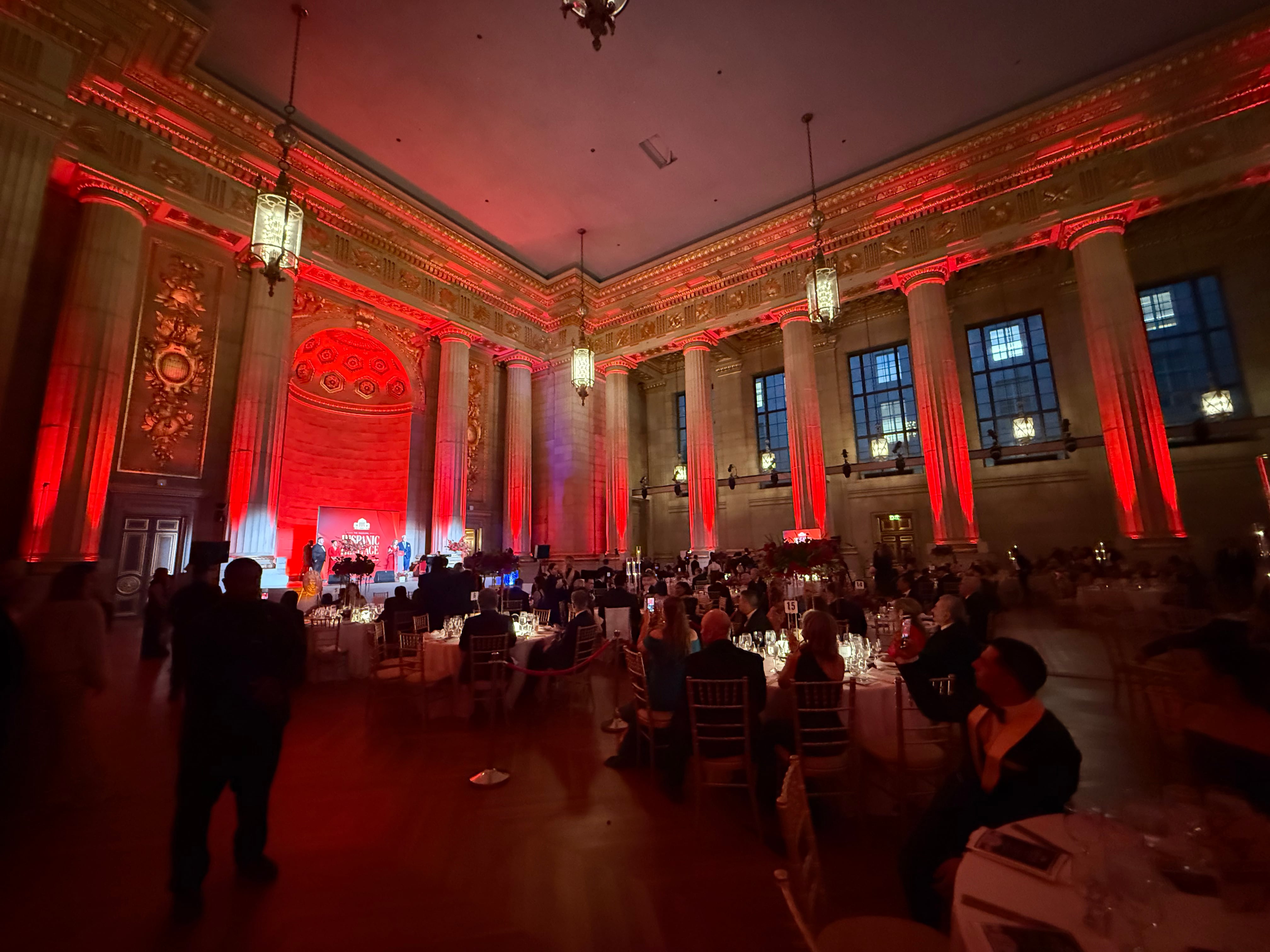 La Gala hispana donde se presentó el presidente Javier Milei