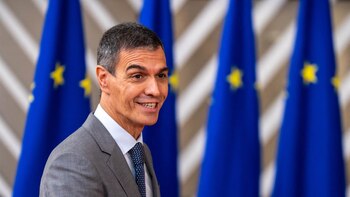 Sánchez respalda a Montse Mínguez ante los señalamientos por las propiedades inmobiliarias de su marido