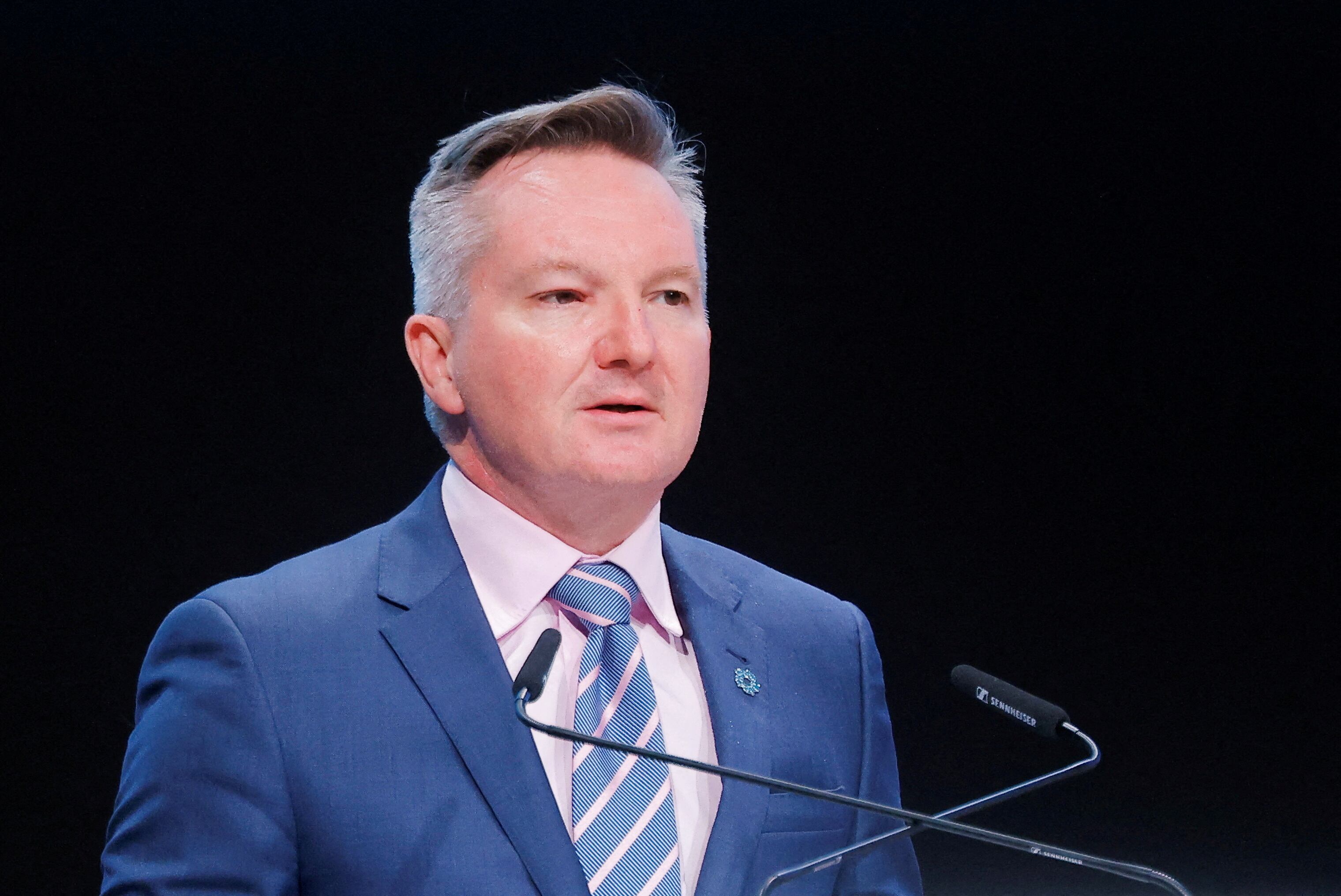 El ministro australiano de Clima, Chris Bowen (REUTERS)