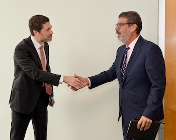 Los principales puertos y aeropuertos como Puerto Cortés y Palmerola son clave en la estrategia de optimización logística hondureña. (Foto: Embajada EEUU en Honduras)