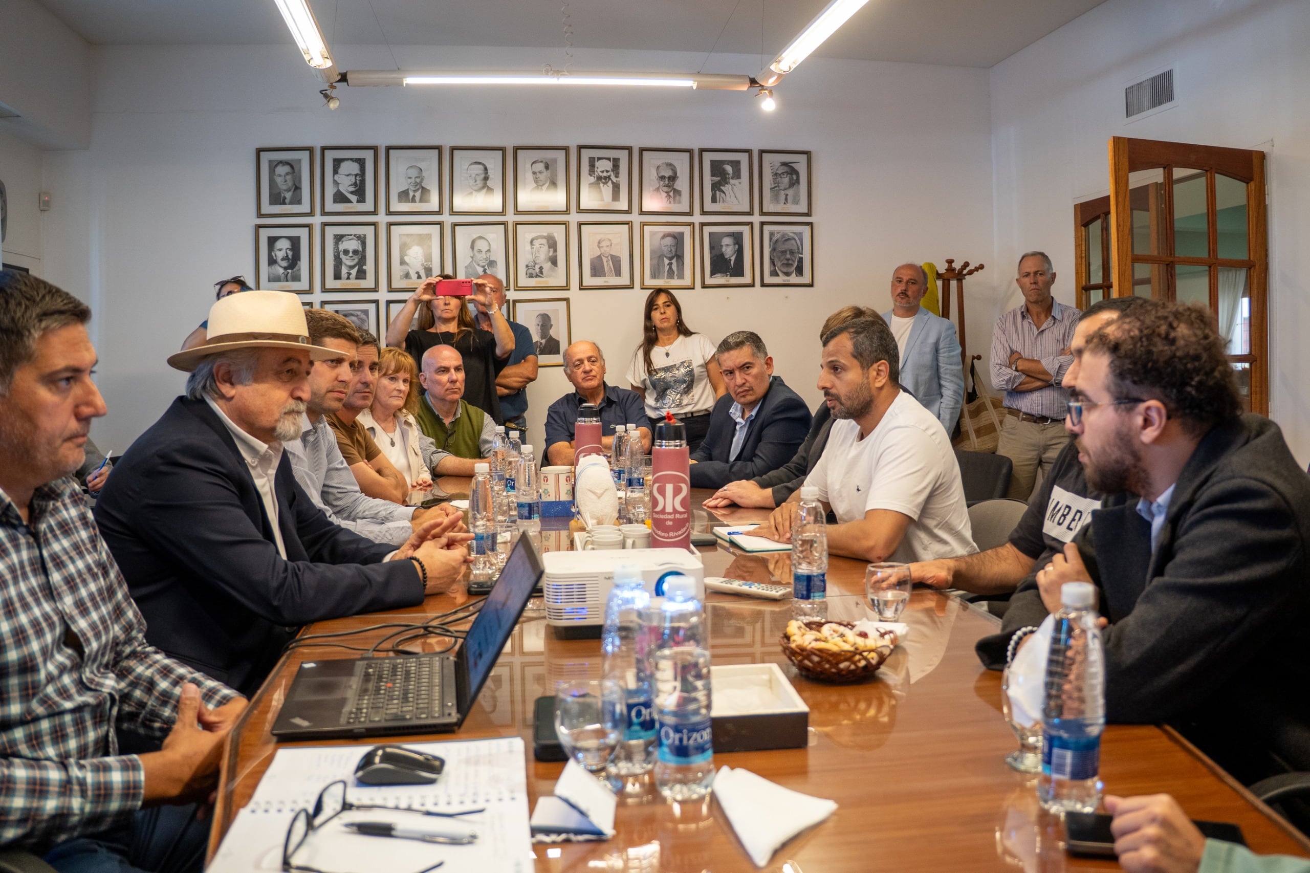 Desde la Sociedad Rural de Comodoro Rivadavia señalaron que el diálogo se inició hace varios meses y que el proyecto requerirá planificación (Imagen Ilustrativa Infobae)