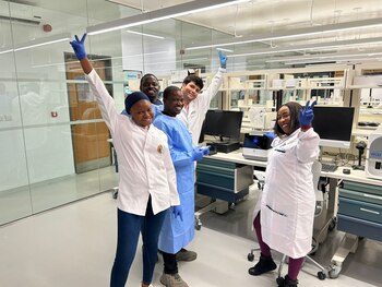 Sergio Triana junto a su