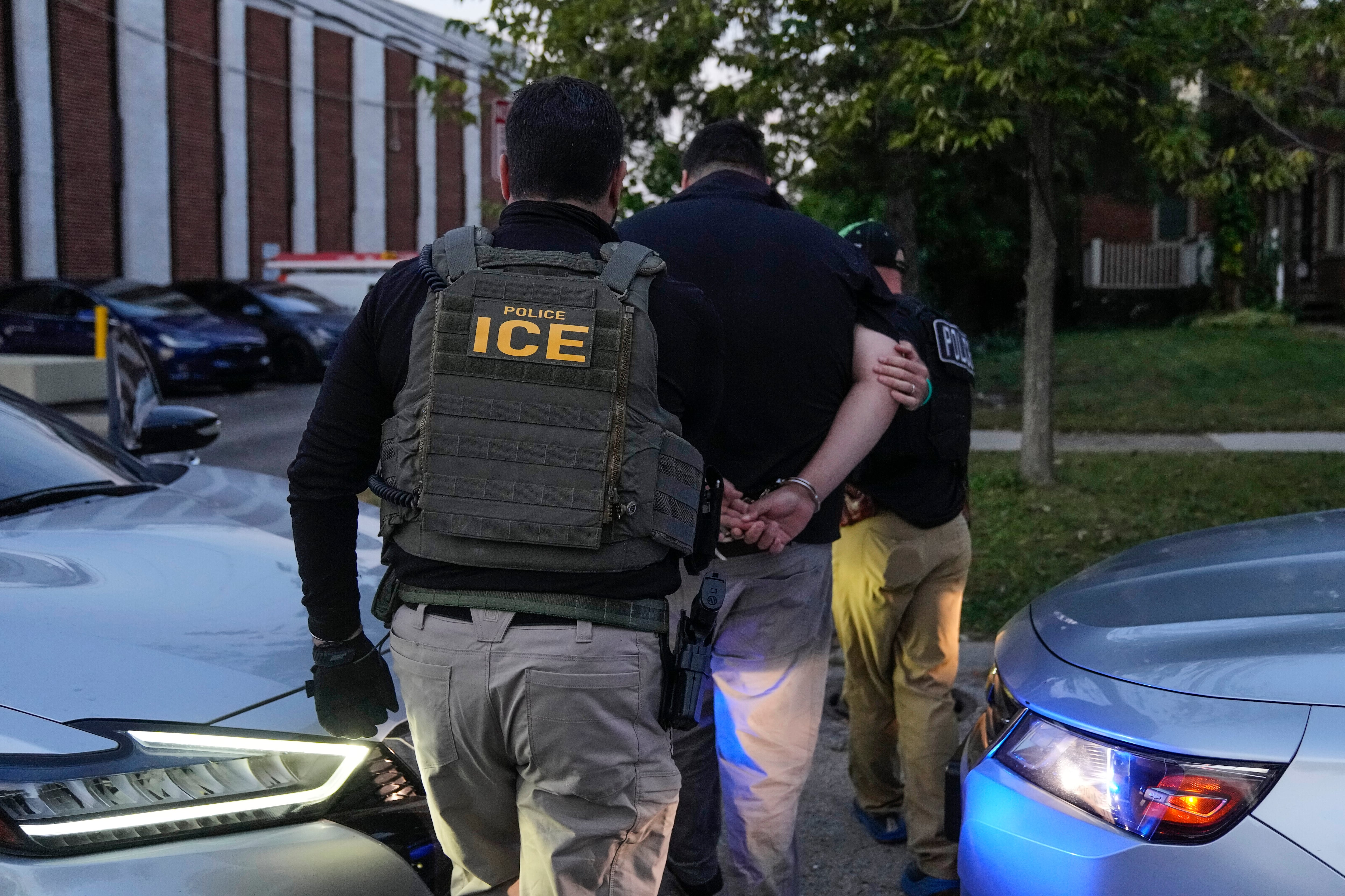 La iniciativa de autodeportación en Estados Unidos está dirigida a migrantes en situación irregular que se registren en la aplicación CBP Home. (AP Foto/Erin Hooley)