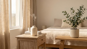 La planta que sustituye los ambientadores y decora al mismo tiempo: perfecta para elevar un rincón de casa de forma sutil