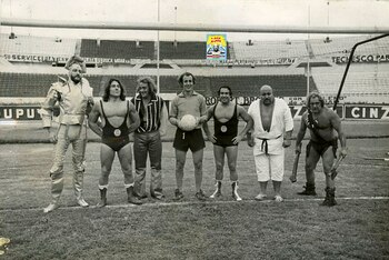 Titán en el arco con