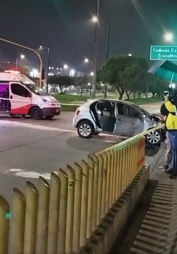 Debido al impacto entre los