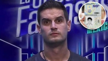 HAy personas juntando firmas para