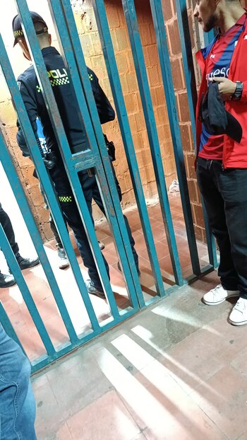 Hinchas de Santa Fe fueron