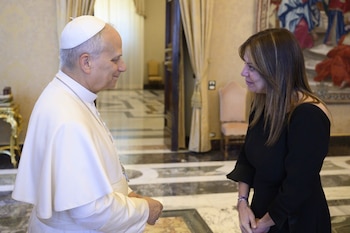 Tras el encuentro con ministros de América Latina, el papa León XIV saludó a los participantes