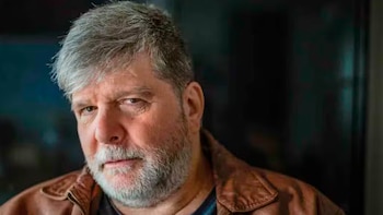 El escritor cuya historia familiar conmovió al mundo y llevó un Oscar para Brasil, llega a la Feria del Libro