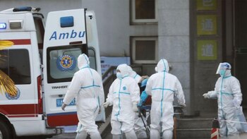 Autoridades sanitarias en Brasil.