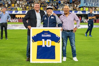 Diego Maradona antes del partido en el que Boca se consagró frente a Gimnasia La Plata en la última Superliga