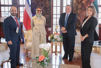Francisco Gamboa se reunió con la ministra de Asuntos Exteriores de Emiratos Árabes Unidos, Noura Al Kaabi. Créditos: Presidencia de la República