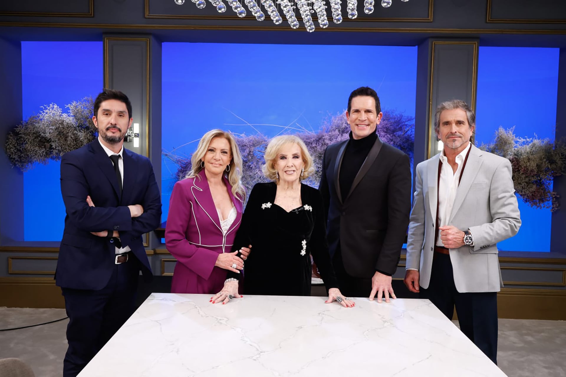 Mirtha junto a sus cuatro invitados de la noche