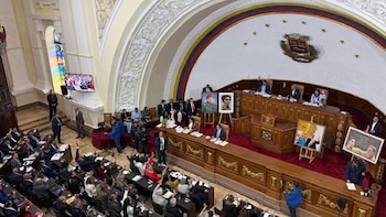 El nombramiento de Ochoa Antich fue respaldado en una sesión extraordinaria de la Asamblea Nacional transmitida por YouTube. (EP)