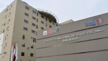Los controles médicos en el INSN San Borja confirman el buen funcionamiento del órgano trasplantado y la evolución favorable actual del paciente - Créditos: Andina.