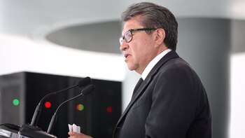 Monreal busca incluir en la