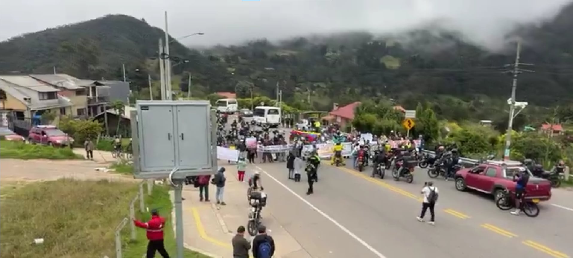 Campesinos y propietarios rurales exigen al gobierno revisar los incrementos del impuesto predial en varios departamentos del país - crédito Bogotá Tránsito/X