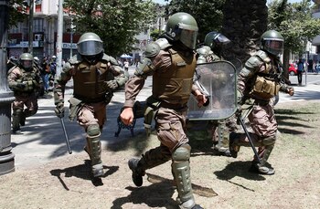 Policía chilena en Valparaíso.