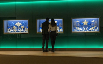 Watches of Switzerland ve crecer