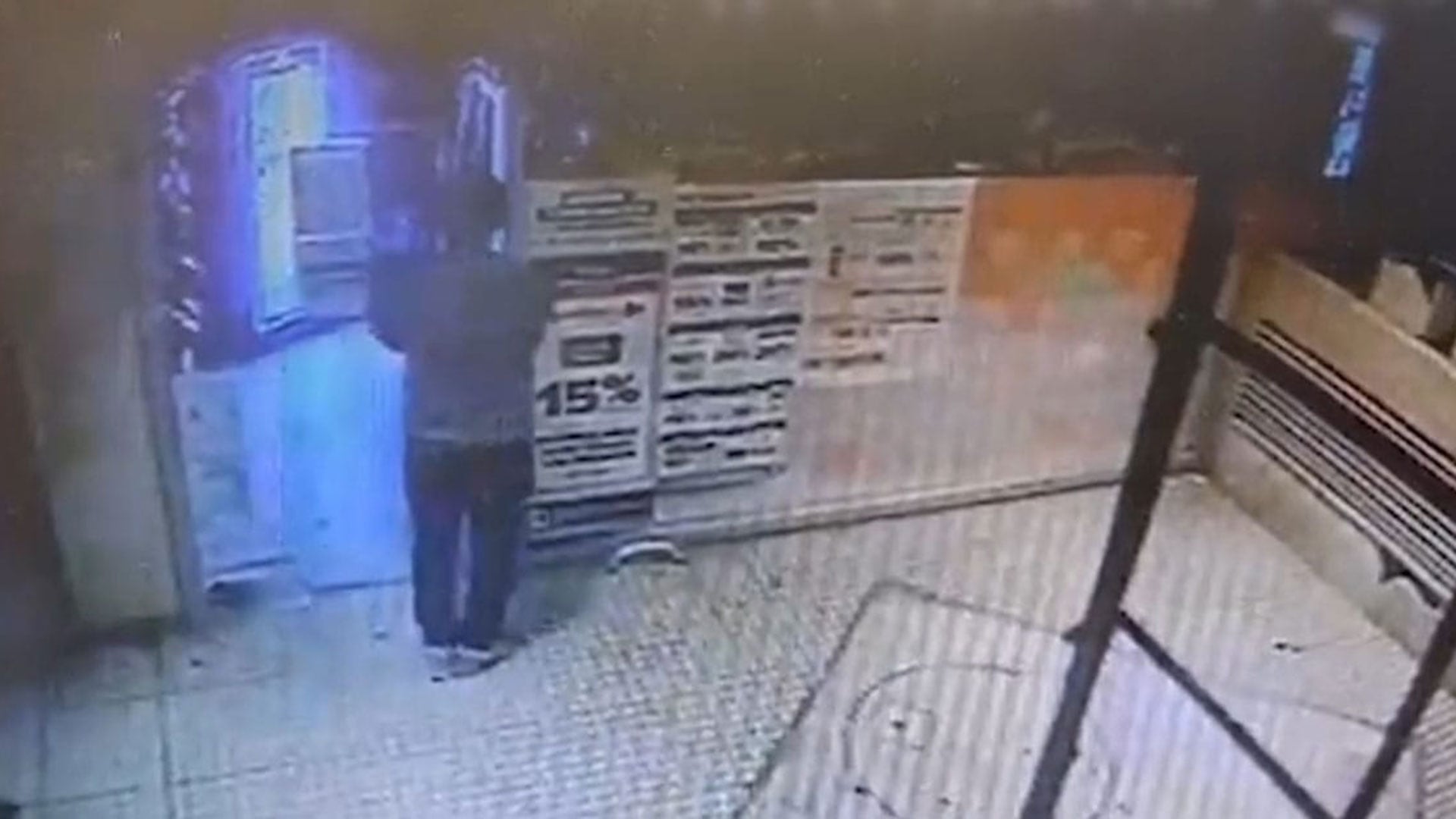 El delincuente intentó huir a pie