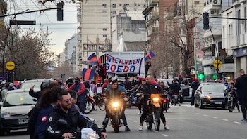 Hinchas de San Lorenzo festejan