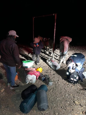 Rescatistas caminaron más de cuatro