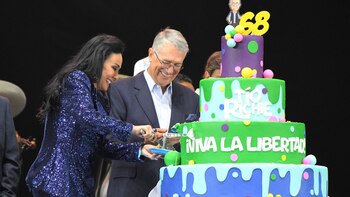 Salinas Pliego estuvo acompañado por