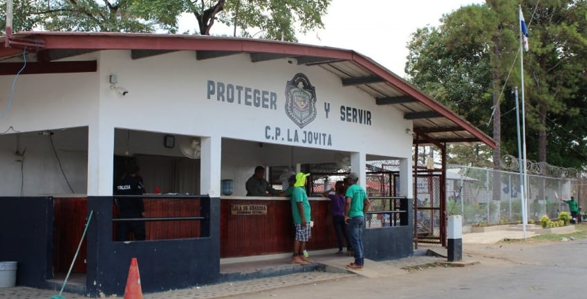 Un policía muere en Panamá al tratar de atrapar un dron que era introducido al Centro Penitenciario La Joya