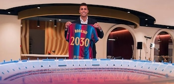 18/08/2026 Rodri posa con la camiseta del Barça
DEPORTES
FCB