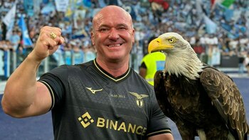 El adiestrador del águila fue