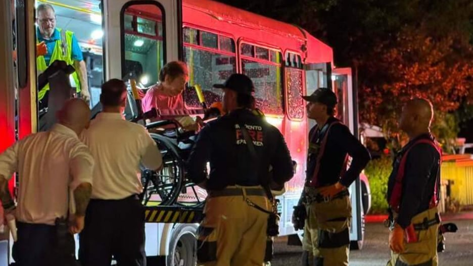 Derrumbe en residencia de mayores en Florida obligó a evacuar a 157 personas