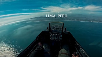 Así se aprecia Lima desde el cielo: avión caza F-16 que participará en el BALP 2026 muestra la capital peruana desde las alturas