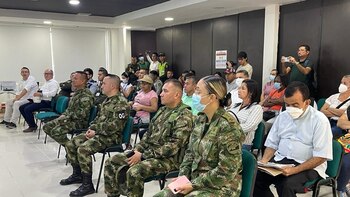 Militares y sus familias se