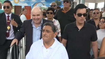Rafael López Aliaga, Carlos Álvarez y Carlos Espá acuden juntos a votar pese a tener locales distintos