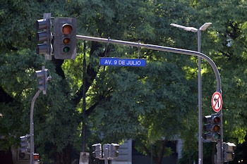 Cuatro líneas de alta tensión